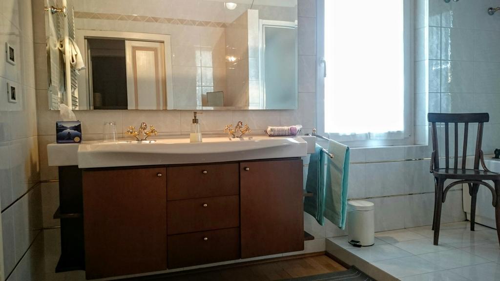 B&B Villa Dei Pini Domegliara Bagian luar foto